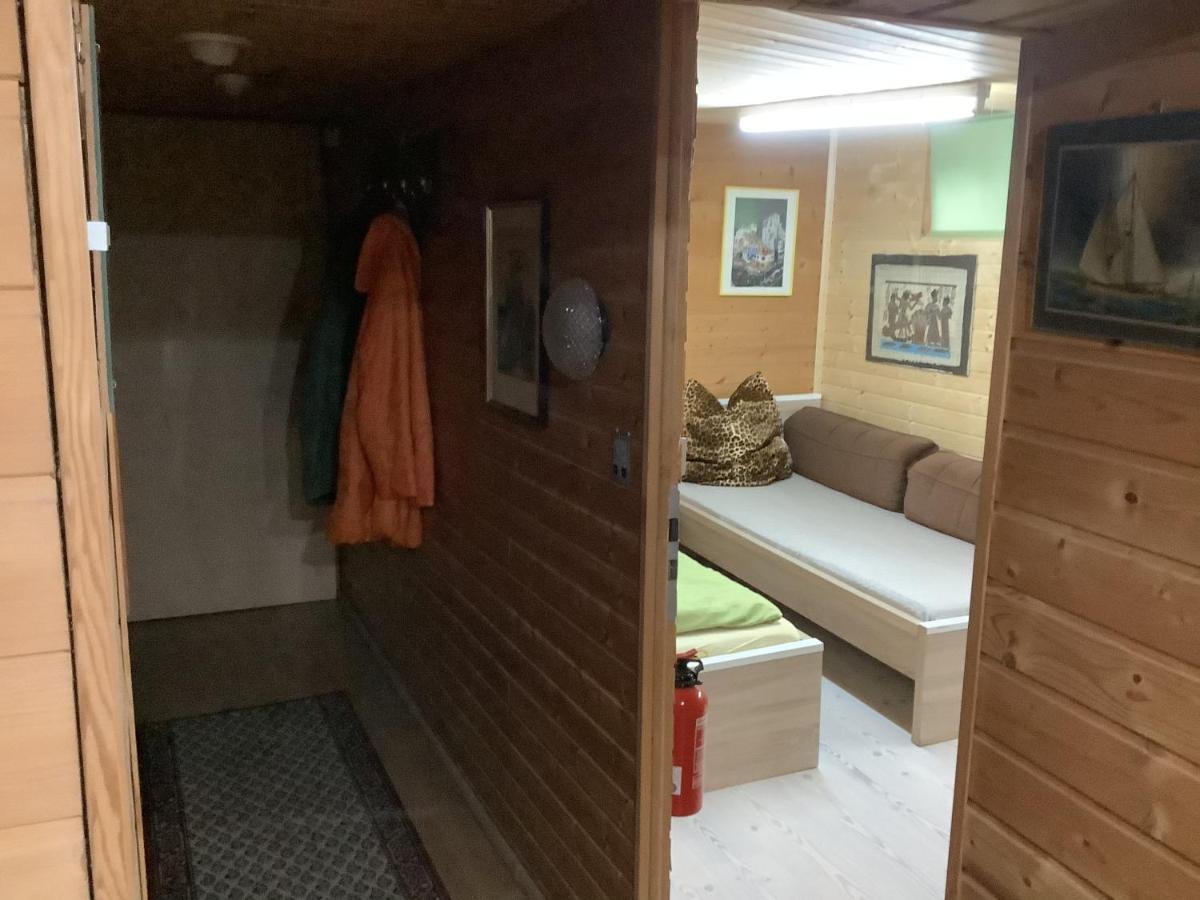 Gemuetliches Zimmer Im Seterant/Untergeschoss 埃森 外观 照片